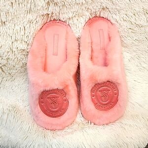 Victoria’s Secret Pink Faux Fur Slippers